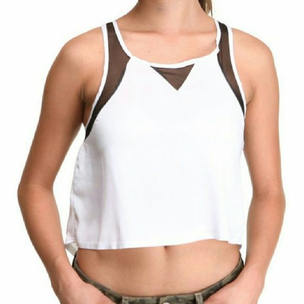 💵Final Price💵 Spicy chip tank w/mesh details